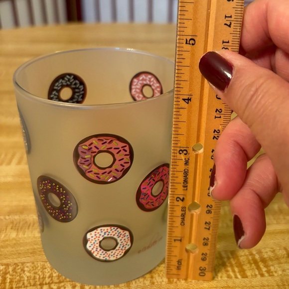 Culver Frosted Glass Doughnut Low Ball Glass - Picture 7 of 7